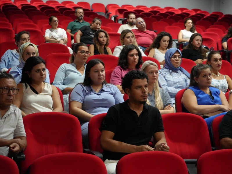 GELECEĞİN EĞİTİMİNİ BUGÜNDEN TASARLADIK! dsc07881 799x600